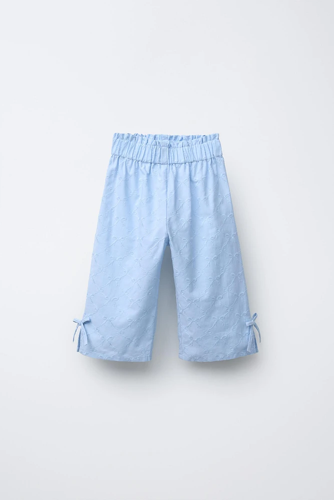 PANTALON LACETS BRODÉS