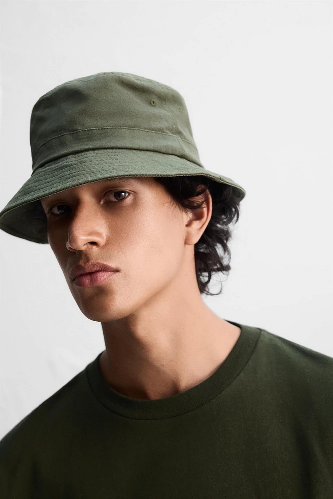 COTTON BUCKET HAT