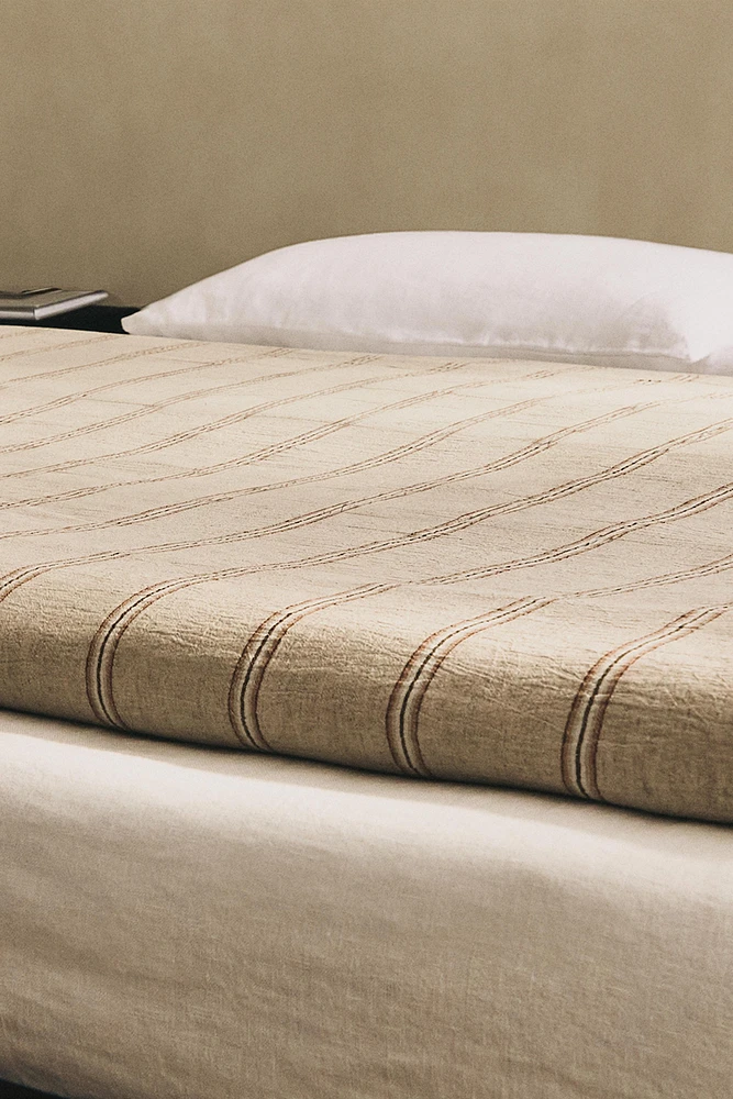 DYED THREAD STRIPED DUVET COVER