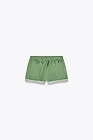 SHORTS SATINÉS AVEC DENTELLE