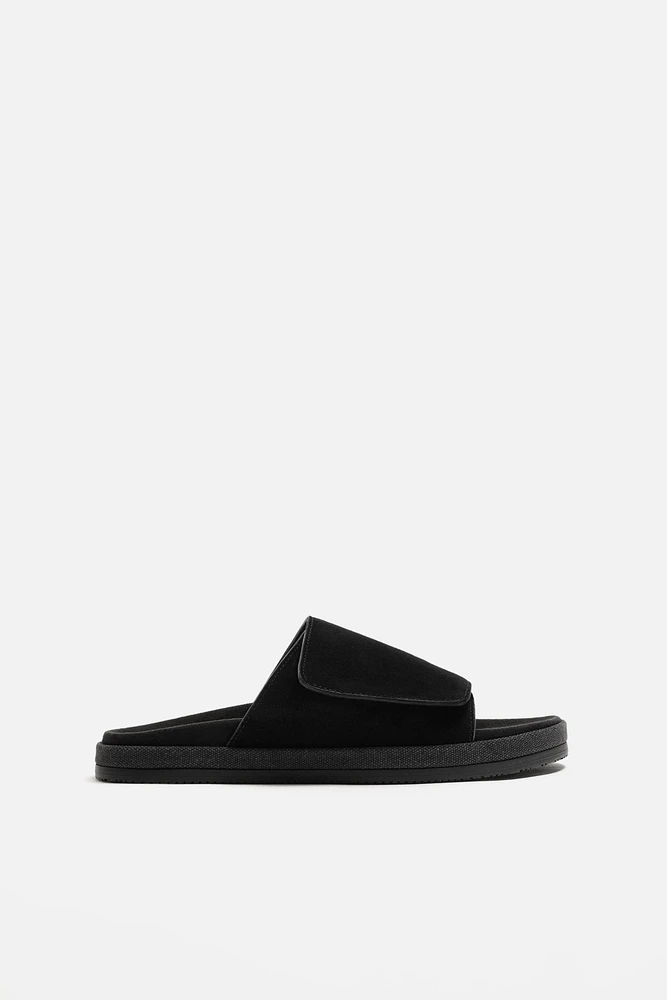 SANDALES EN CUIR
