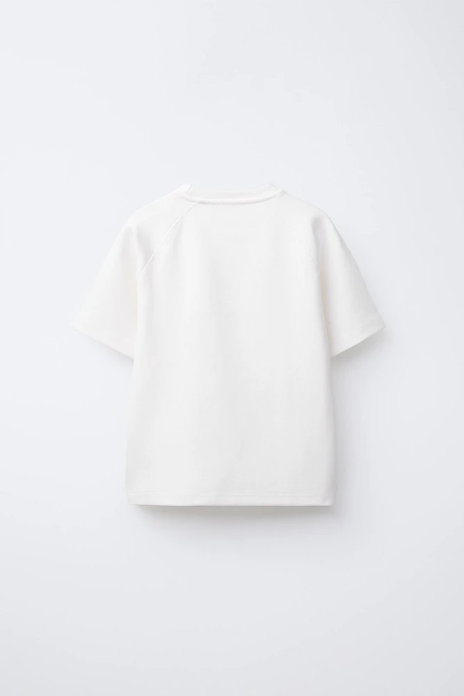 T-SHIRT STYLE UNIVERSITAIRE