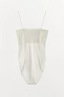 BODY CINTRÉ À BRETELLES ET COUTURES