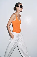 CONTRAST TRIM KNIT TOP