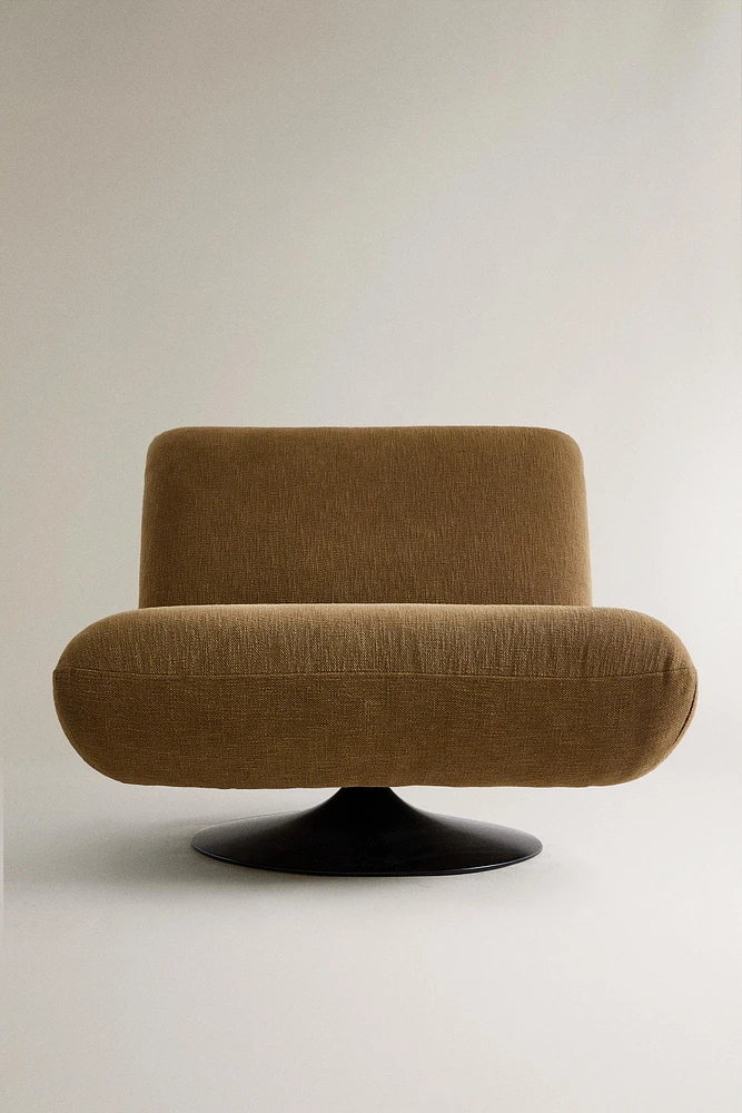 SWIVEL ACCENT CHAIR