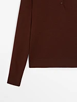 100% wool polo collar sweater with buttons