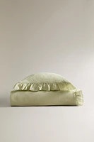 TEXTURED BEDSPREAD WITH RUFFLE TRIM