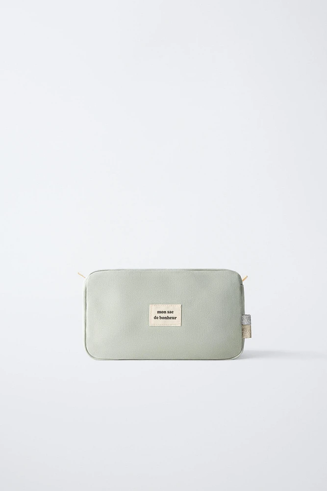 TROUSSE DE TOILETTE BASIQUE
