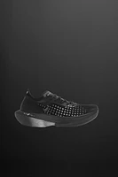 LONG DISTANCE RUNNING SNEAKERS