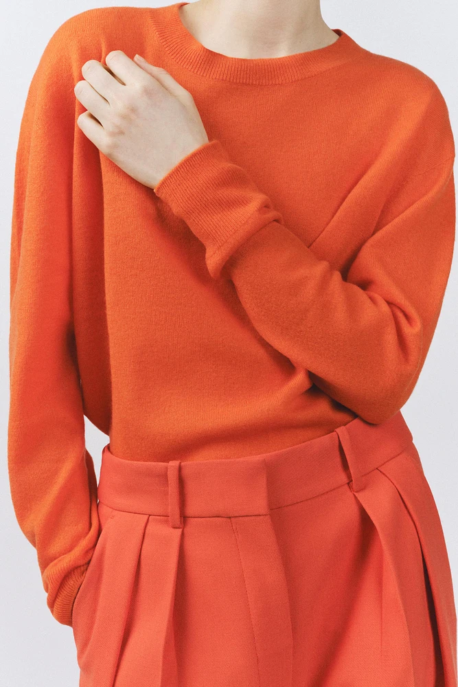 100% WOOL EXTRA SOFT SWEATER
