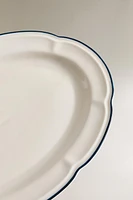 SERVING DISH WITH CONTRAST RIM