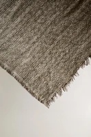 THIN SOFT FRINGED BLANKET