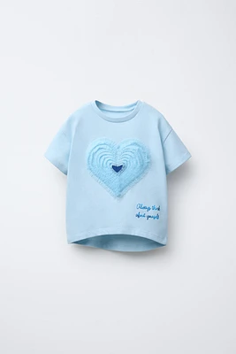 T-SHIRT AVEC APPLICATION EN TULLE