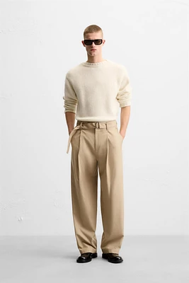 PLEATED PANTS WITH BELT