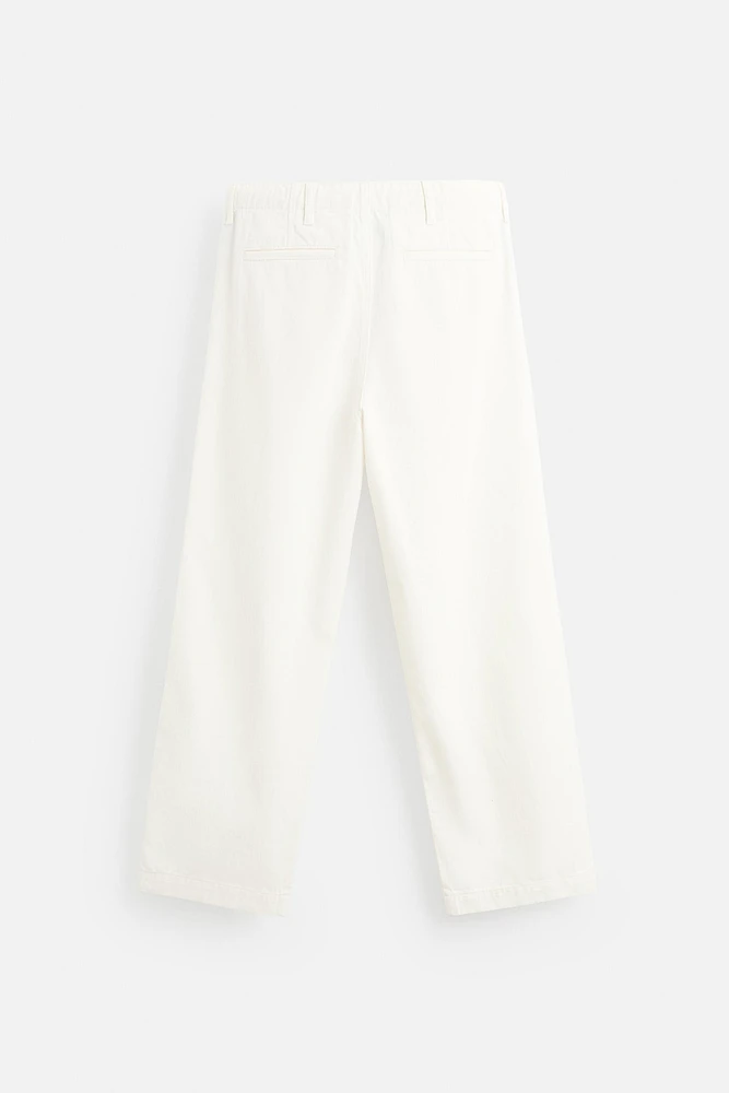 PANTALON CHINO À CHEVRONS