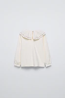 RUFFLED COLLAR T-SHIRT