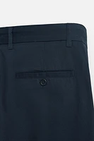 PANTALON REGULAR FIT À PLIS