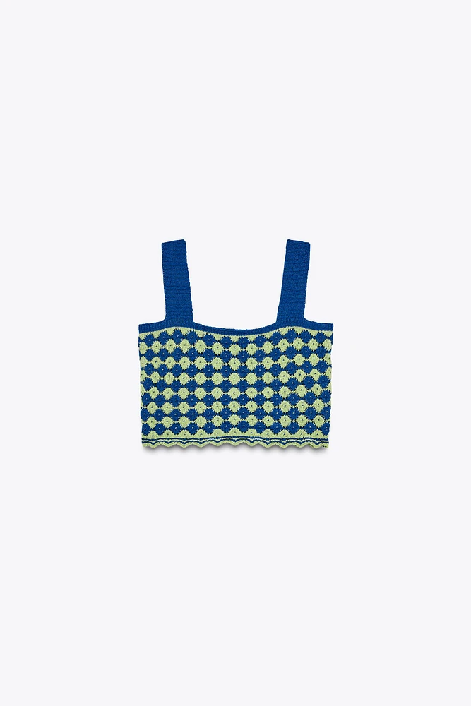 STRUCTURED KNIT CROP TOP