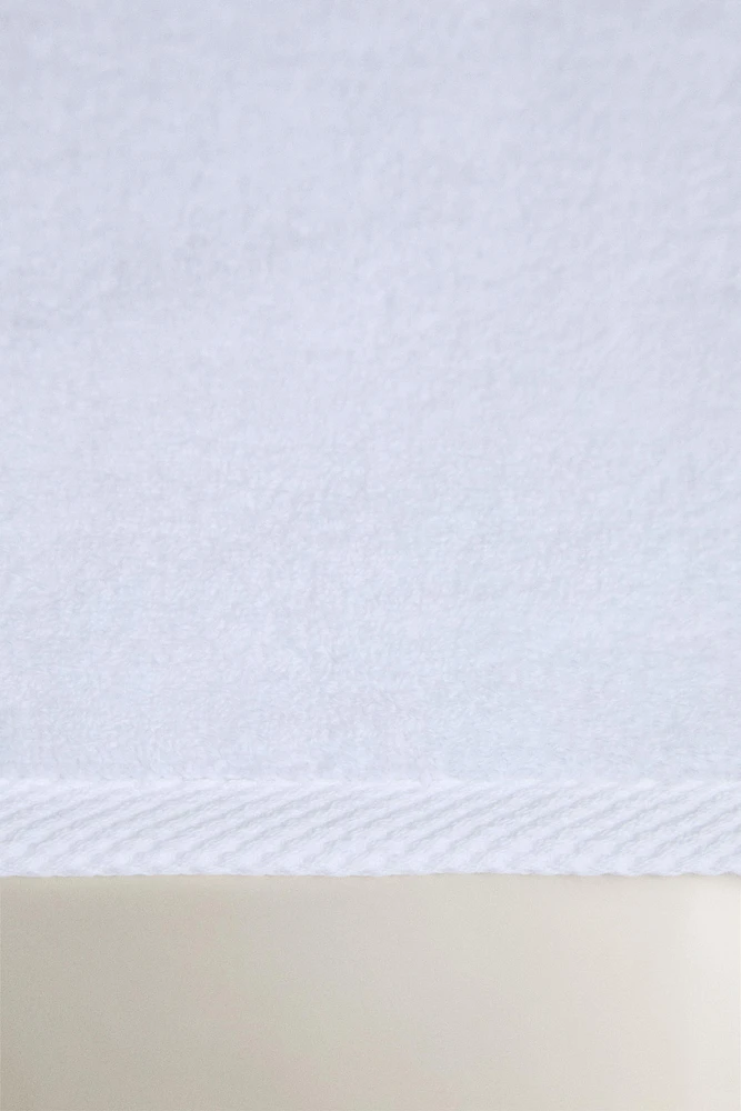 EXTRA SOFT NON-SLIP BATH MAT