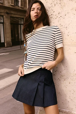 STRIPED KNIT TOP