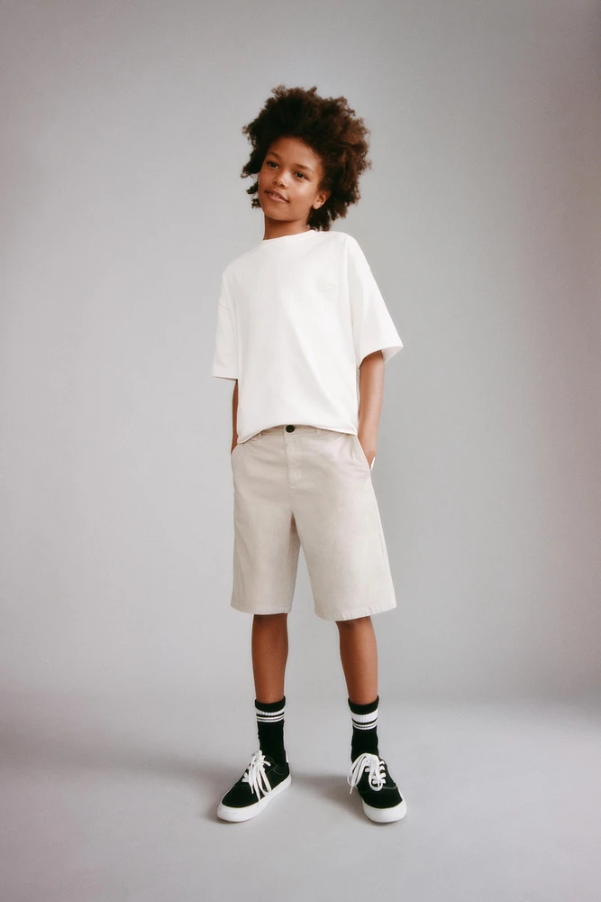 BERMUDA CHINO SLIM FIT BASIQUE