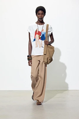 T-SHIRT WITH GIRL PRINT