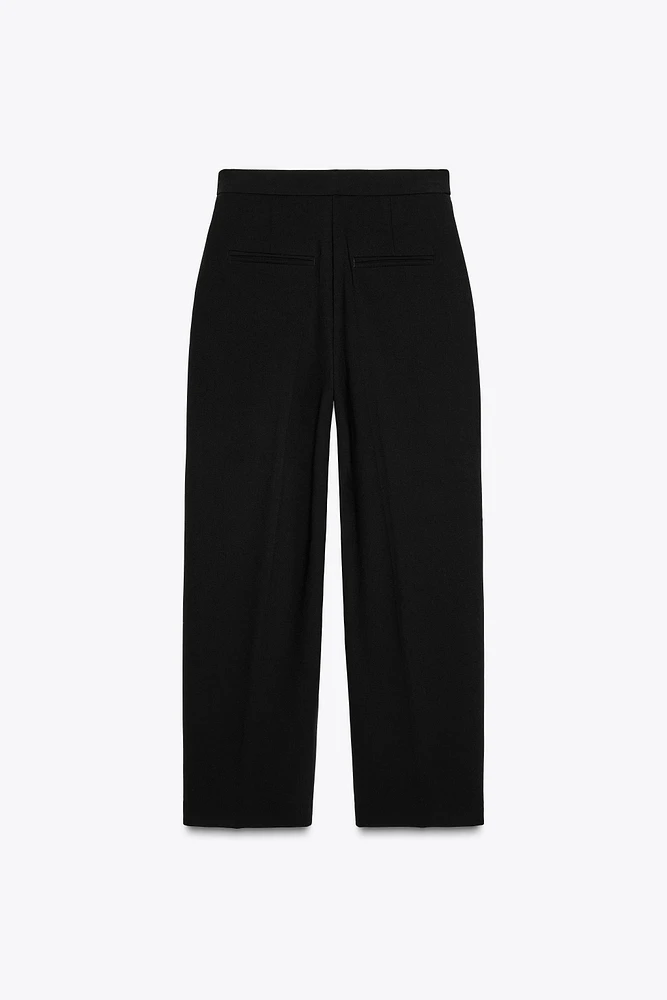 PLEATED WIDE LEG PANTS