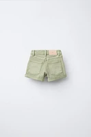 SHORT EN JEAN À CLOUS ÉTOILES