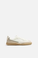 RETRO STYLE SNEAKERS