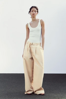 PLEATED BELTED PANTS