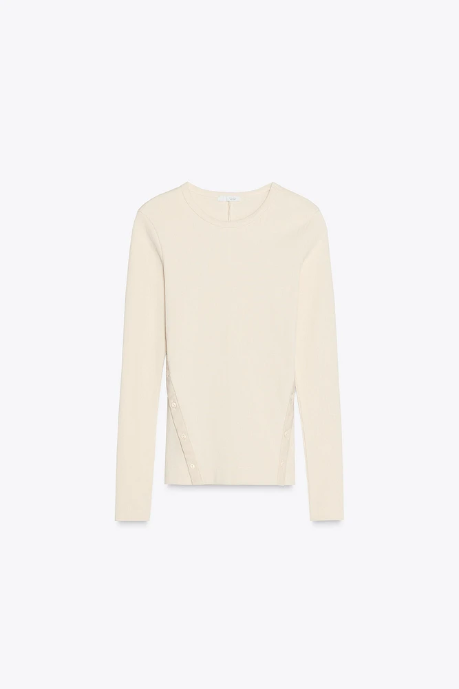 RIBBED SHIRT WITH BUTTONS