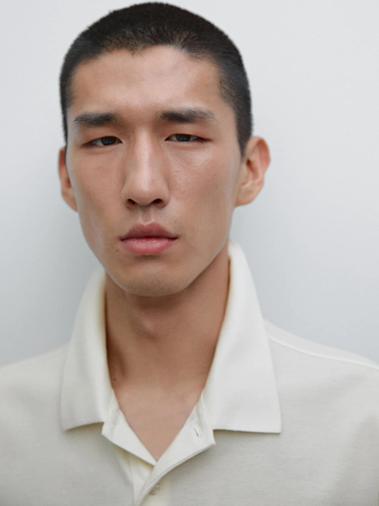 100% cotton polo shirt with micro textured weave