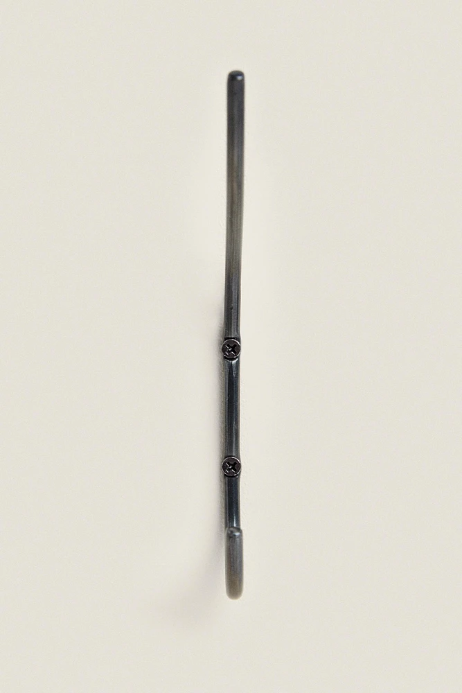 PACK OF LARGE DARK METAL HOOKS