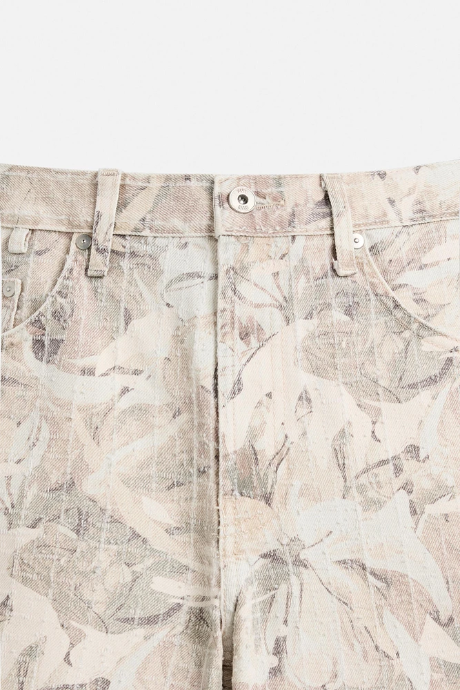 ABSTRACT PRINT DENIM SHORTS
