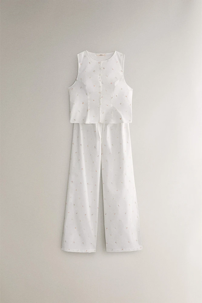 EMBROIDERED PANTS WITH LILIES