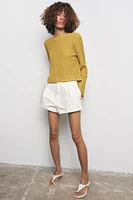 TEXTURED TIE TOP