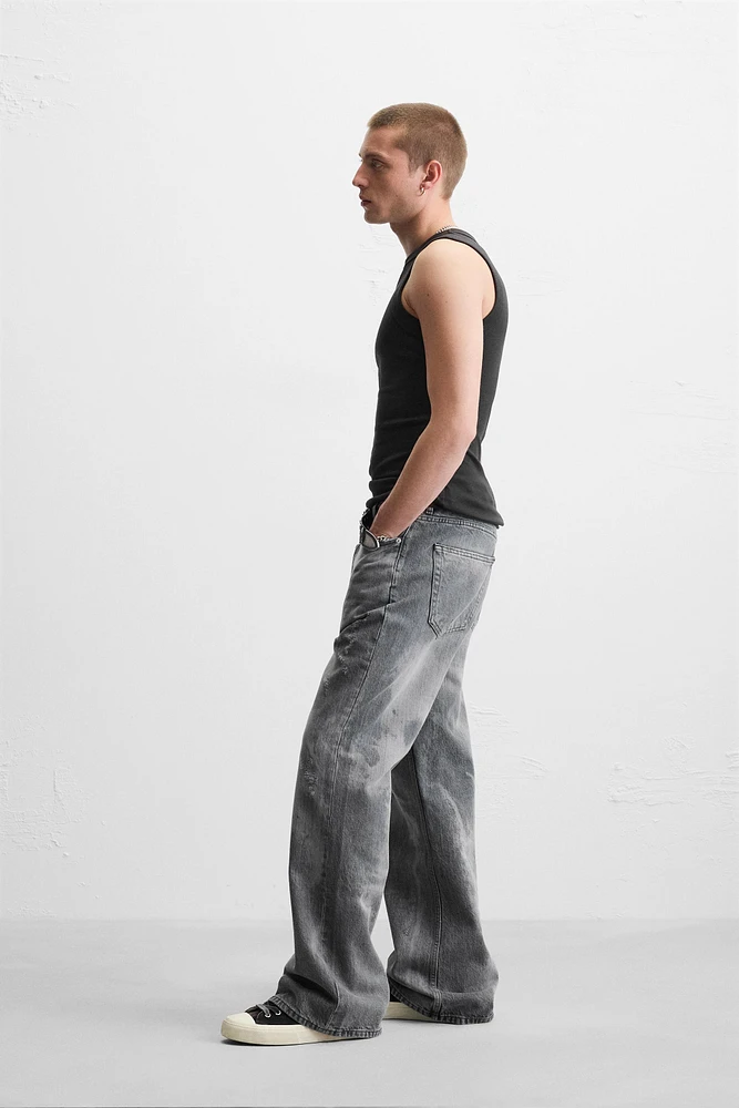 FLARED JEANS