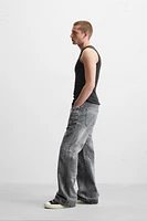 FLARED JEANS