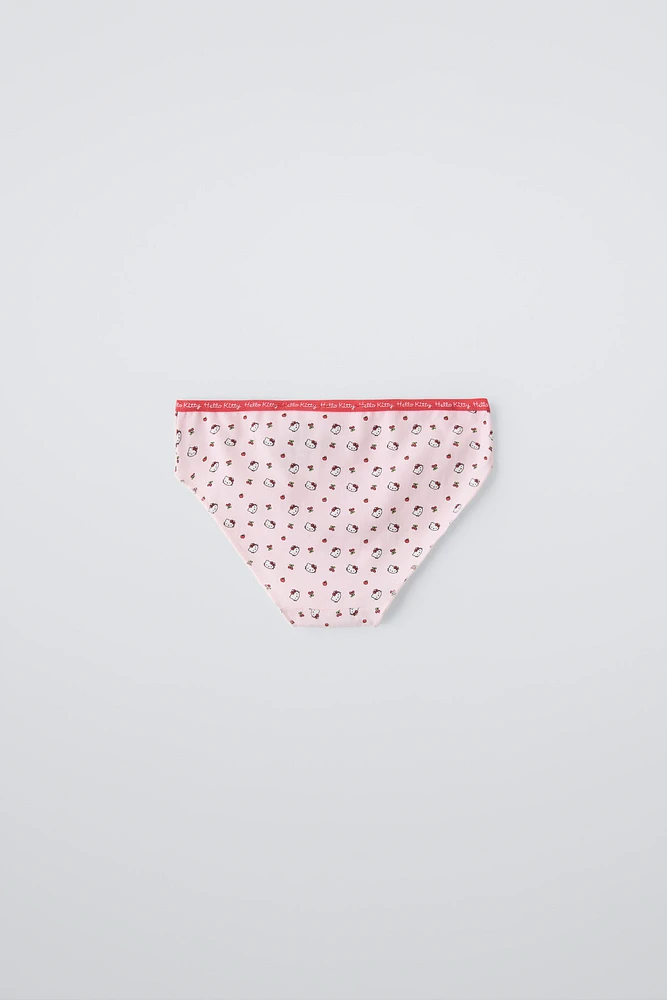 AGES 6-14 / THREE-PACK OF HELLO KITTY© UNDERWEAR