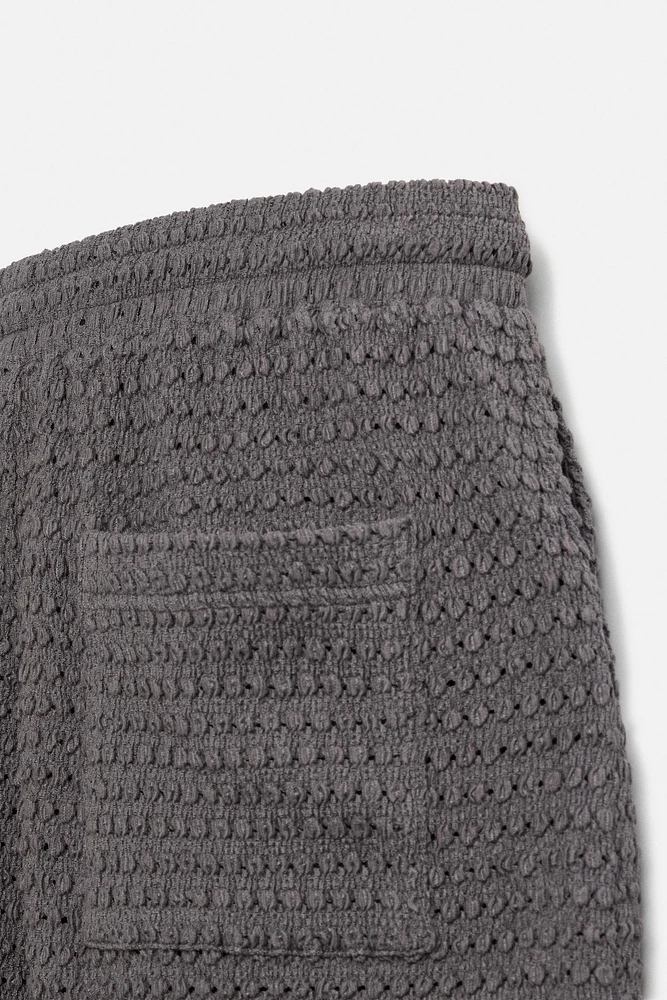 IRREGULAR TEXTURED BERMUDA SHORTS
