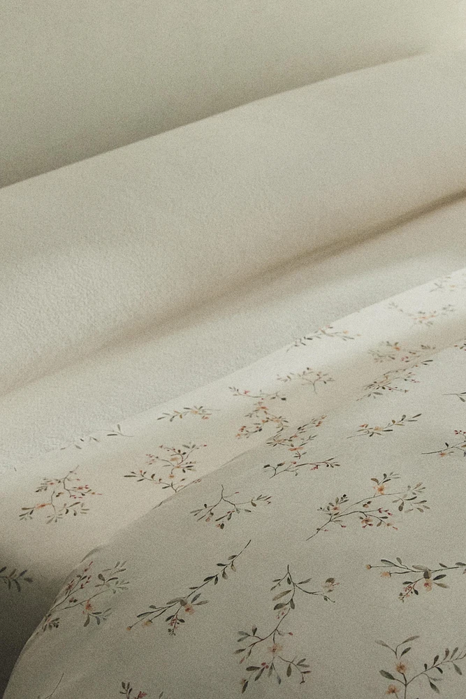 MINI FLORAL PRINT SATEEN DUVET COVER