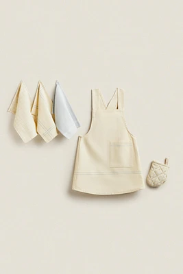 CHILDREN'S KITCHEN LINEN SET
