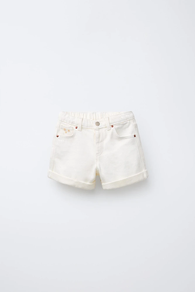 BERMUDA EN JEAN HIGH WAIST FLEURS BRODÉES