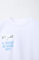 T-SHIRT ÉTIQUETTE RELIEF