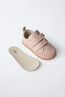 BAREFOOT LEATHER STRAP SNEAKERS
