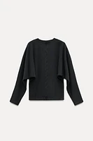 FITTED LONG SLEEVE SWEATSHIRT