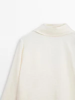 Flowing blouse with low-cut back - Studio