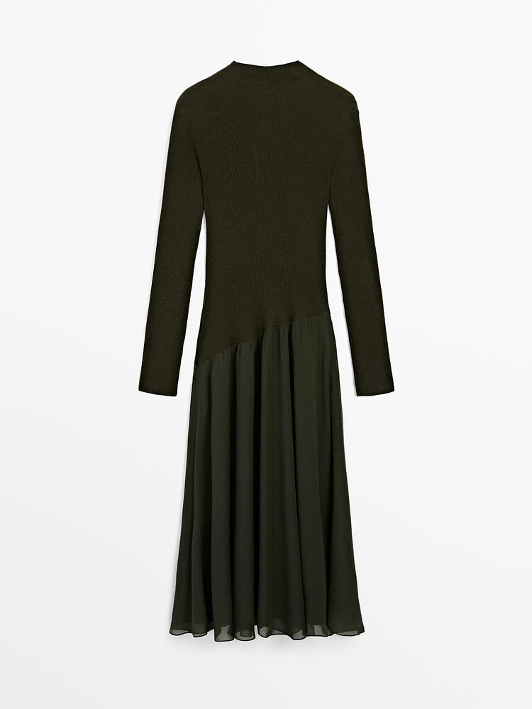 Contrast knit dress