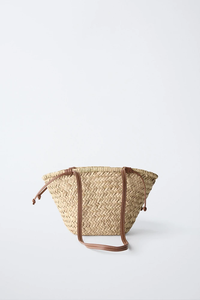 DAISY RAFFIA EFFECT BASKET