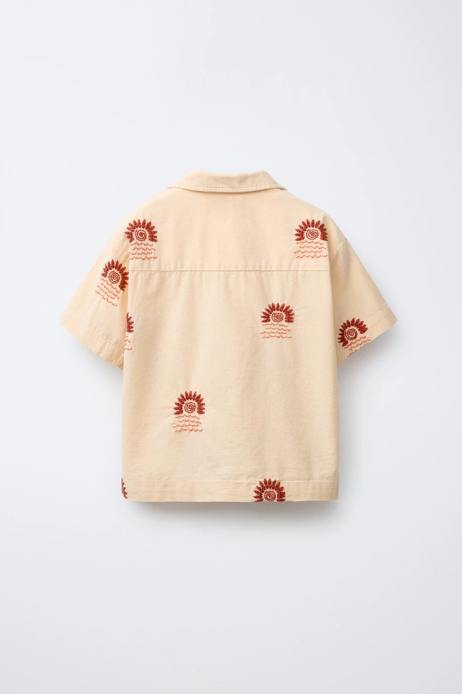 CHEMISE SOLEILS BRODÉS AVEC LIN